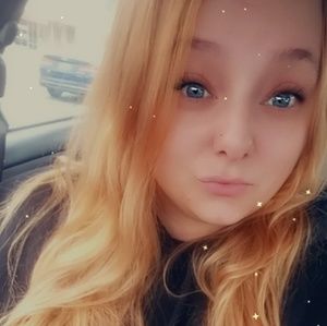 Meet your Posher, Stefanie